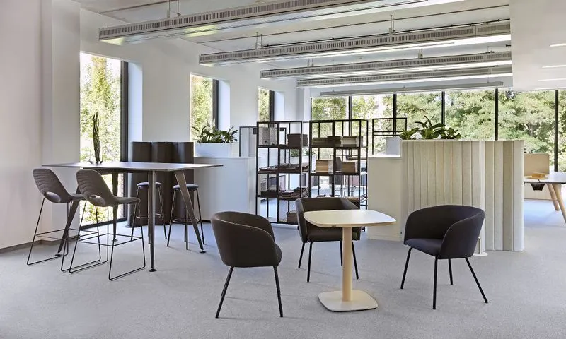 Hochtisch Comta (Holzfüße)