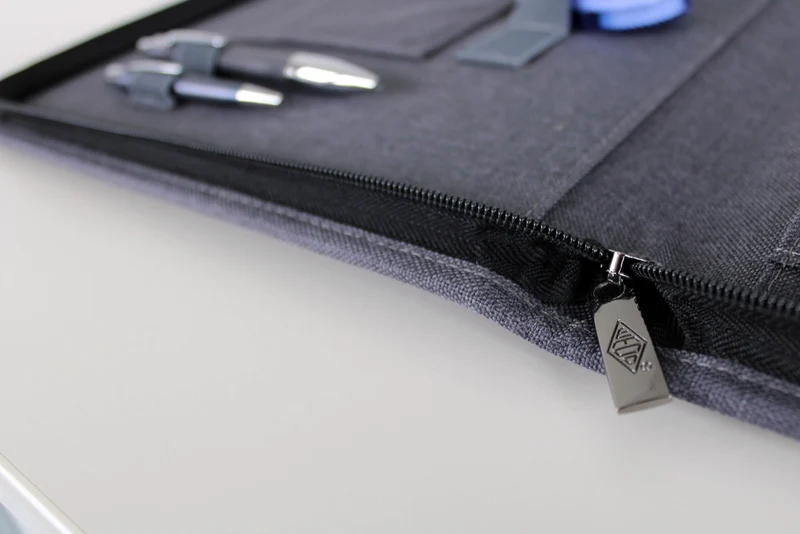 axisgo - WEDO A4 Schreibmappe mit Reißverschluss – universelle Writing Case & Organizer – Einschub von vier Seiten (auch für Linkshänder) – zahlreiche Fächer & Stifthalter – Polyester, grau