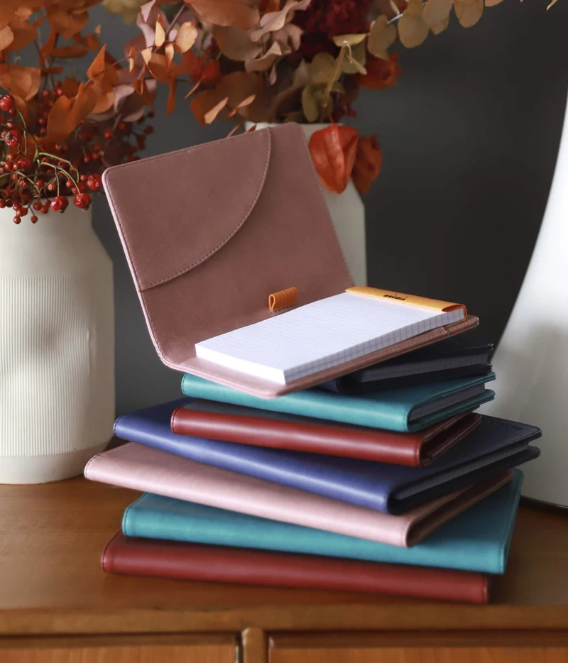axisgo - Rhodia 216001C - Mappe für Block oder Notizheft Rhodiarama - N°16, für DIN A5 (14,8x21 cm) 17,5x23,5 cm, elegant und praktisch, schwarz, 1 Stück