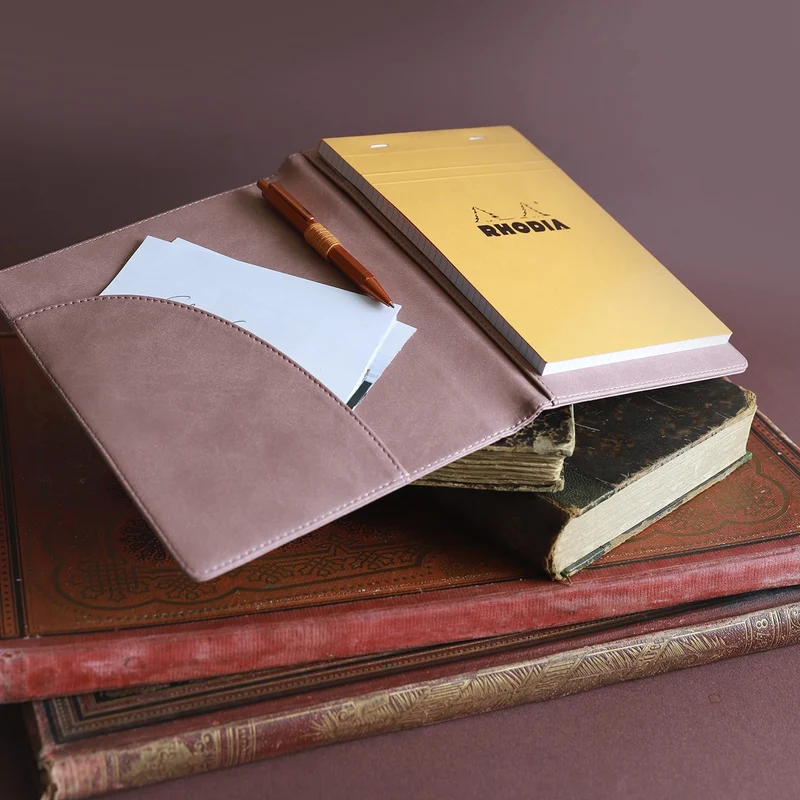axisgo - Rhodia 216001C - Mappe für Block oder Notizheft Rhodiarama - N°16, für DIN A5 (14,8x21 cm) 17,5x23,5 cm, elegant und praktisch, schwarz, 1 Stück