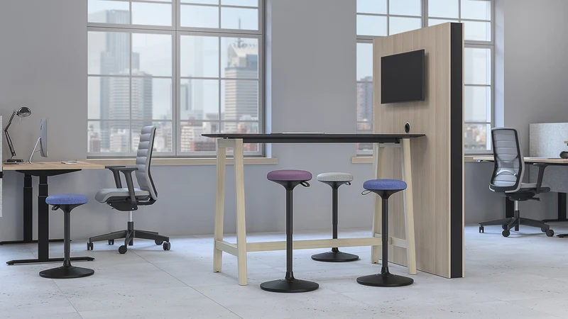 Steh/Sitz Hocker Wobby