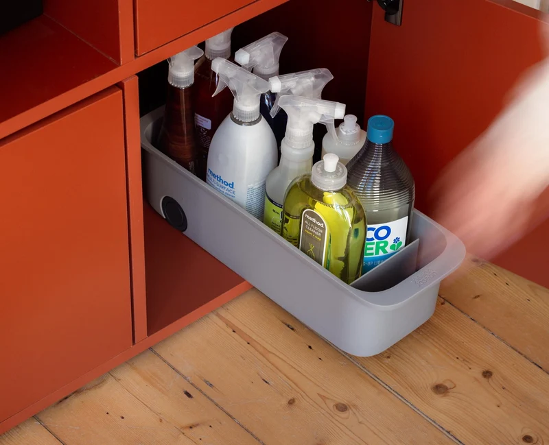 axisgo - Joseph Joseph CupboardStore Leicht zugänglicher Aufbewahrungswagen auf Rädern, unter der Spüle - Grau