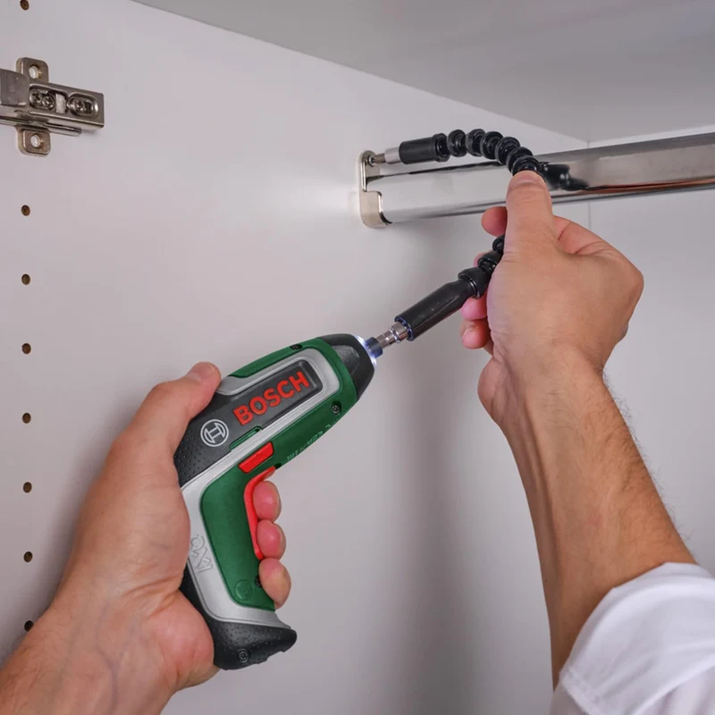 Bosch Kompakter Akku-Schrauber IXO, Flexi-Set (für flexibles Schrauben; 7. Generation; 3,6 V; 2,0 Ah