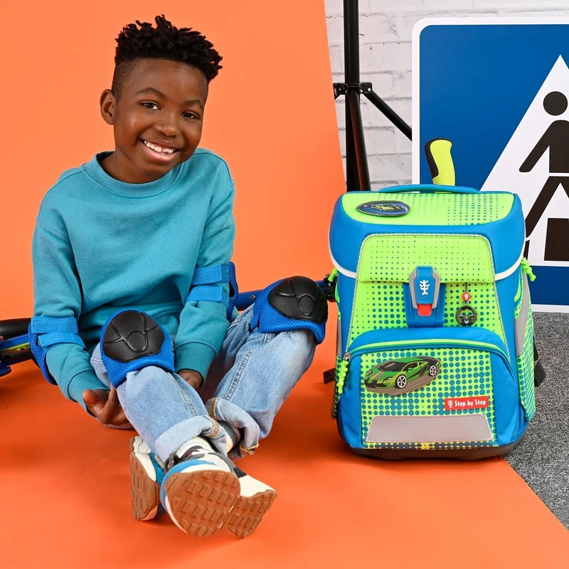 Step by Step Schulranzen-Set Space NEON Race Car Chuck, 5-teilig, grün, ergonomischer Tornister mit