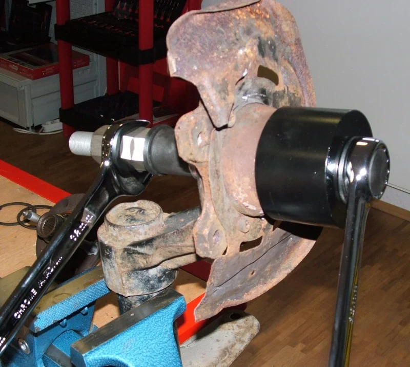 KS Tools 150.2075 Universal-PKW-Radlager-Werkzeug-Satz, 19-tlg.