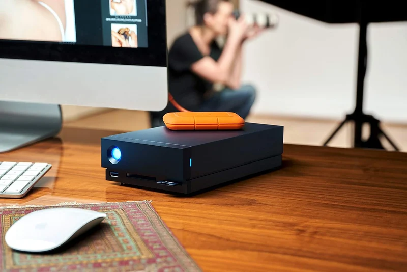 LaCie Rugged SSD externe SSD 2TB, 2.5 Zoll, PC & Mac, inkl. USB-C w/o USB-A Kabel, inkl. 3 Jahre Res