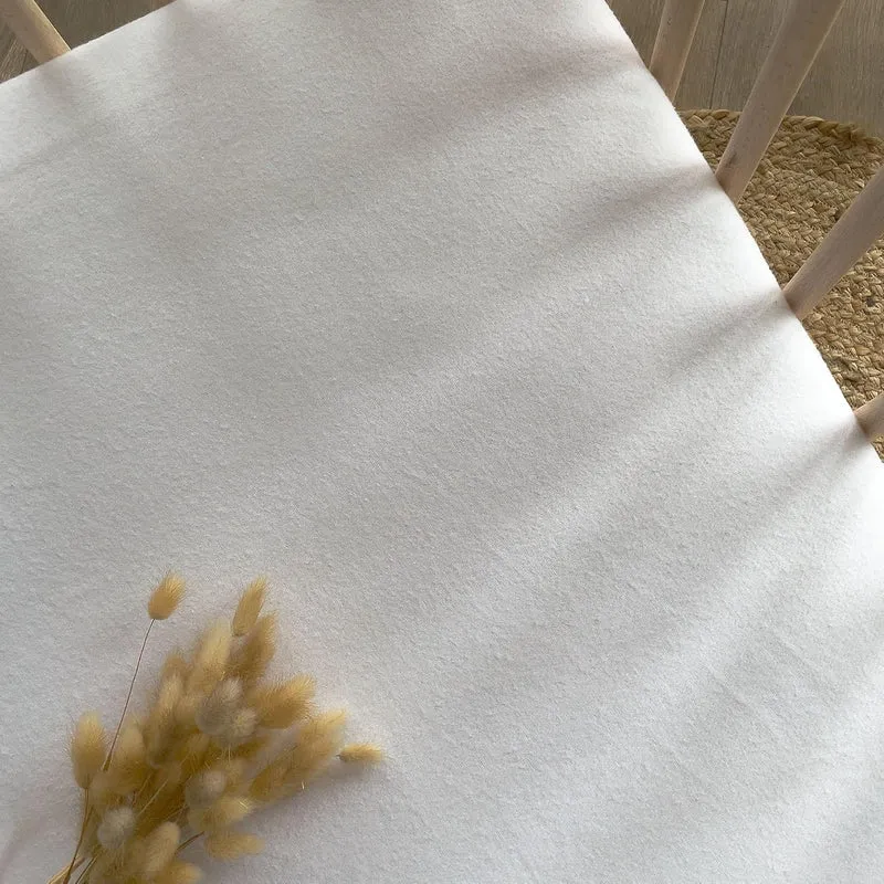 Kadolis - Matratzenschutz für Babys 70x140 cm - Stoff 100% Flanell aus Bio-Baumwolle - Weich und kom