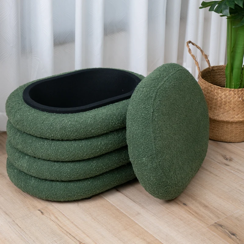BLOSSOM S Hocker mit Stauraum und Boucle-Bezug
