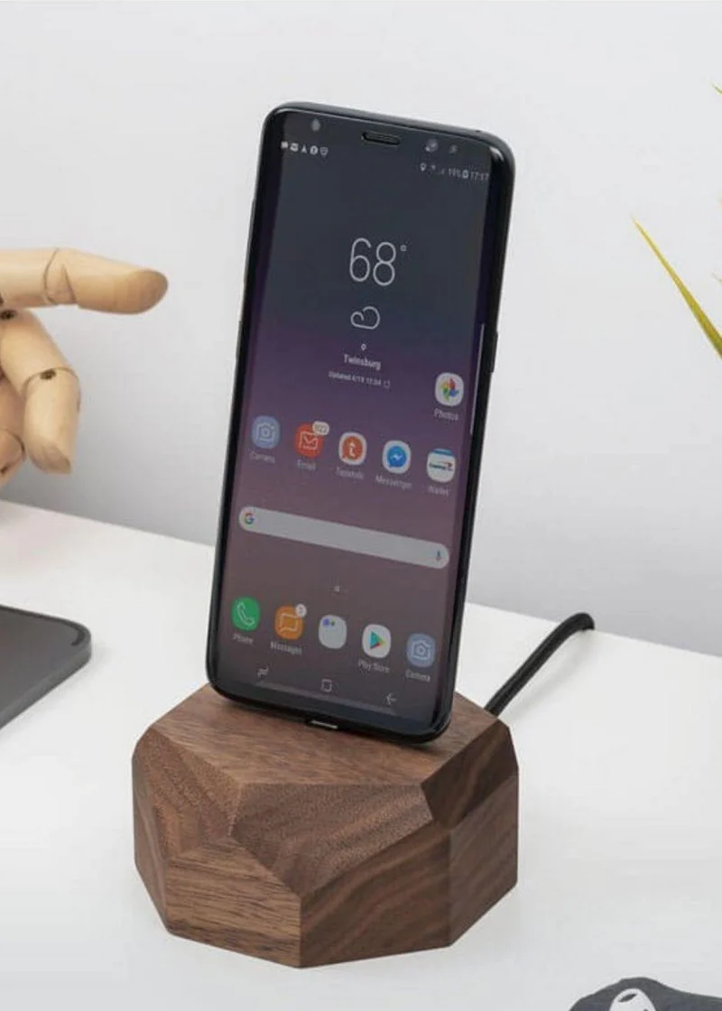 Wooden Android Dock- Polygonal