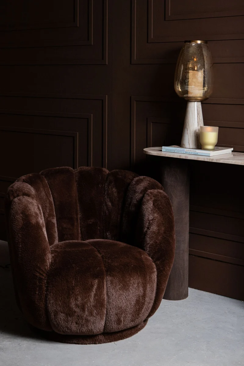 Sessel Furia Dark Brown – Zeitloser Komfort