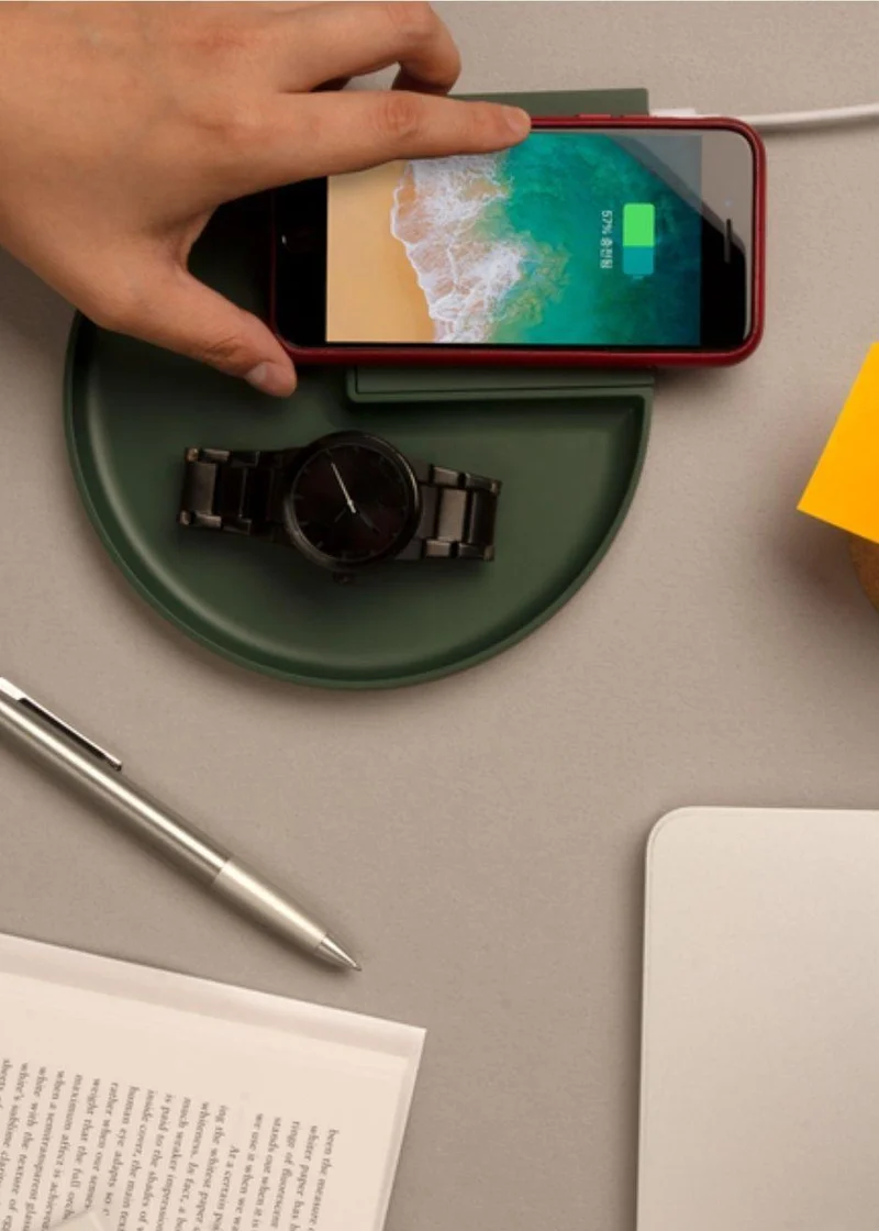 Wireless Charger with Tray