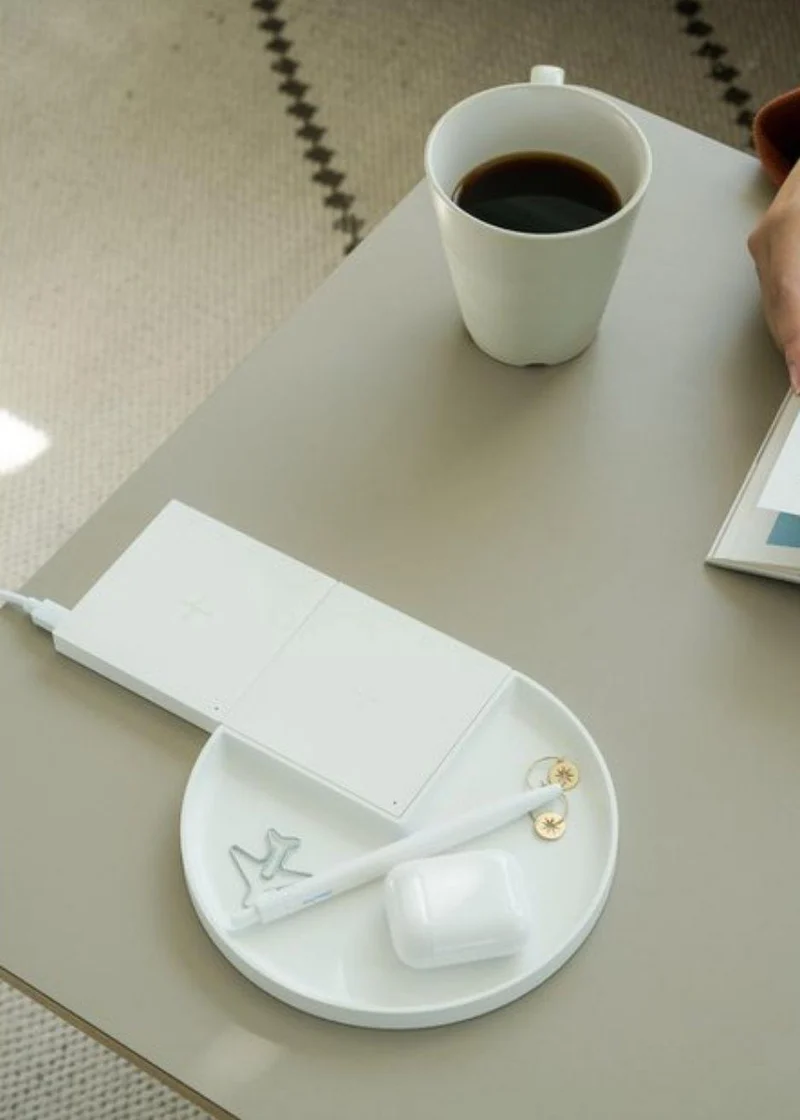 Wireless Charger with Tray