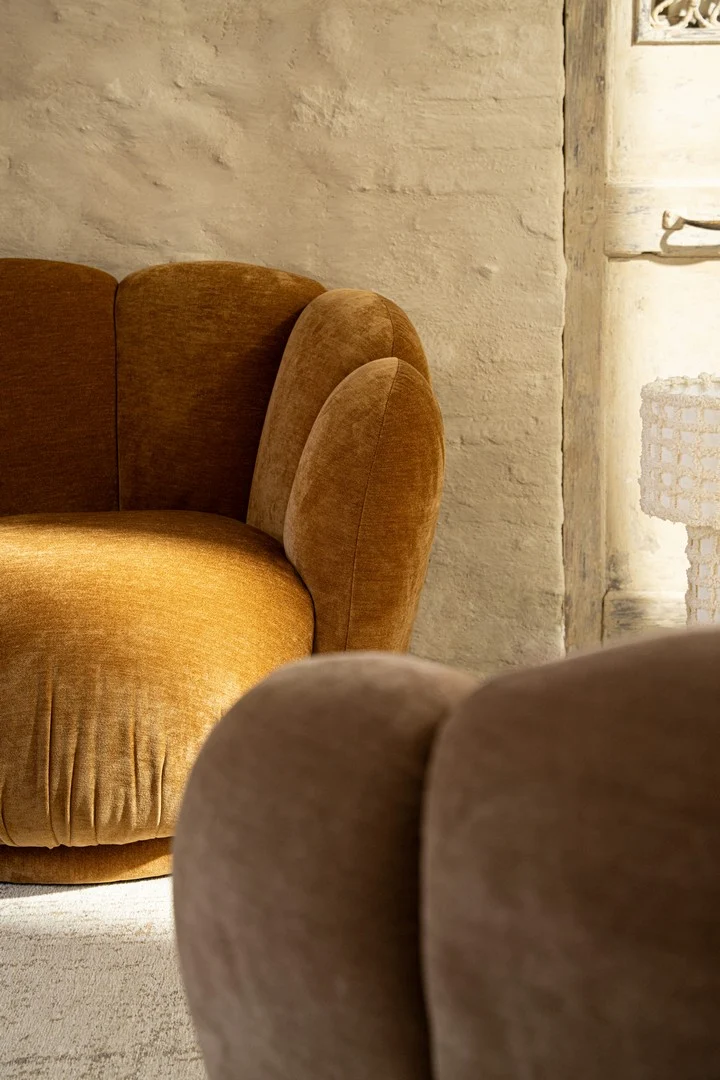 Loungesessel Tulip Cathay | Karamellbraun, runde Form