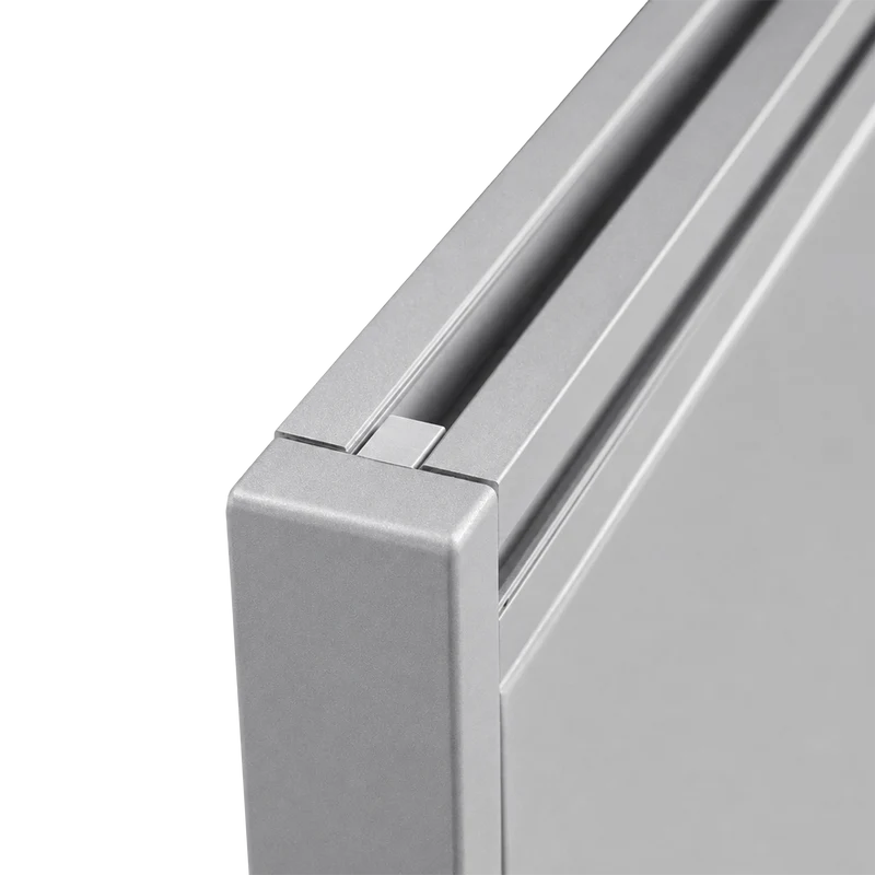 Schreibtisch mit 4 Schubladen und Orgaleiste – Gestell Weißaluminium