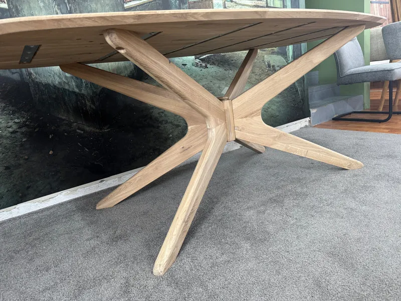 Esstisch Eiche Oval +Massivholz+Gestell-Massivholz +verschiedene Gestelle +Lieferbar in 2 Wochen