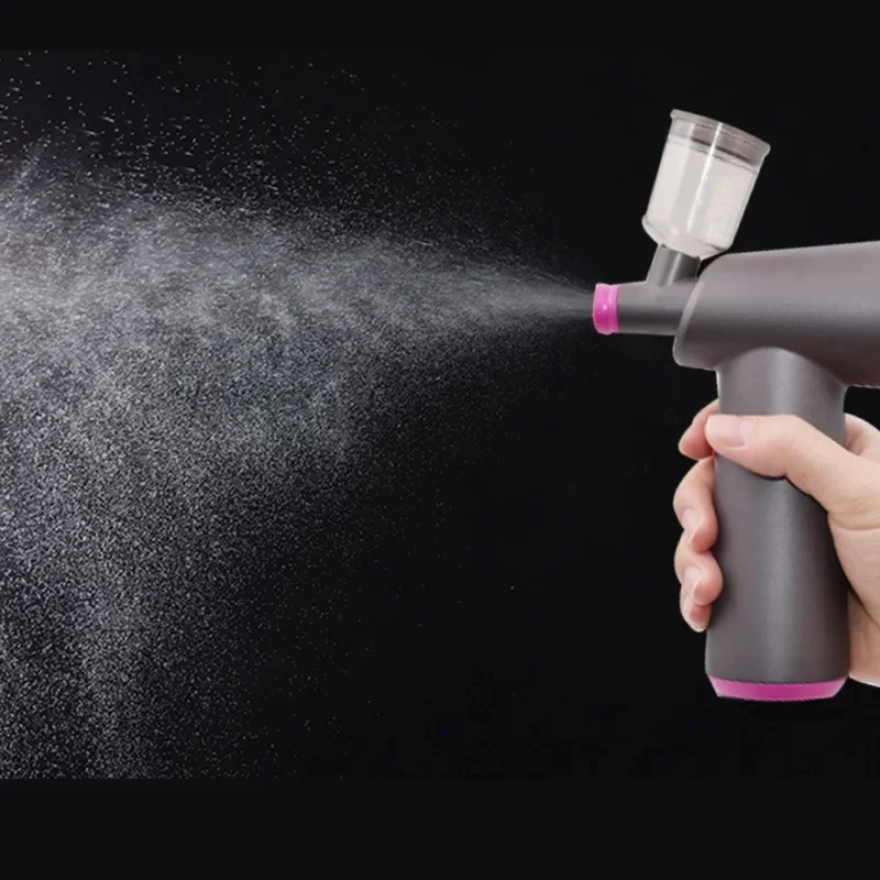 Friseur Airbrush Sprühgerät Nano Hydration™ | Einfach überall gepflegt aussehen
