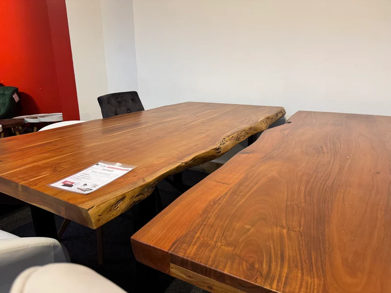 Esstisch Tisch Esszimmertisch +Akazie +Metallfüße +B-Ware +vers. Größen