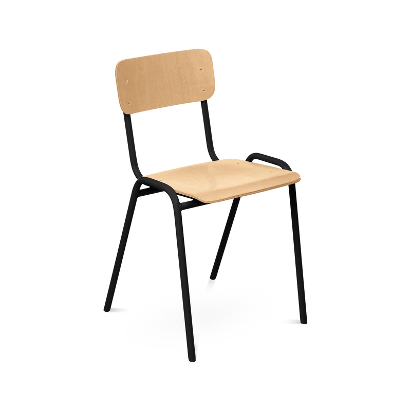 Holz-Stapelstuhl mit normaler Sitzfläche (370 mm)