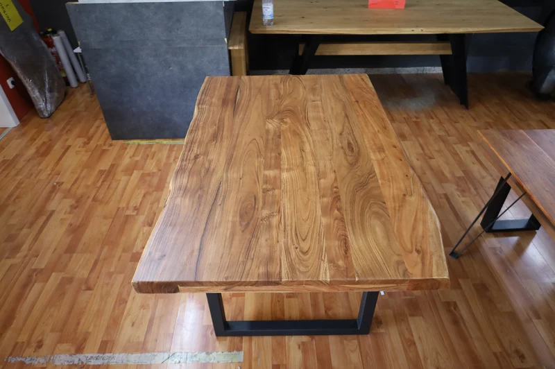 Esstisch Tisch + Massivholz Akazie +Echte Baumkante 120x90cm