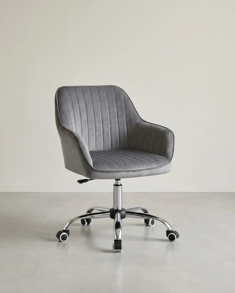 Chefsessel – Drehstuhl – Samtbezug – Höhenverstellbar – Fürs Homeoffice – Gesamtmaße 64 x 62 x (80–90) cm – Sitzhöhe 45–55 cm – Maximale Belastung 120 kg