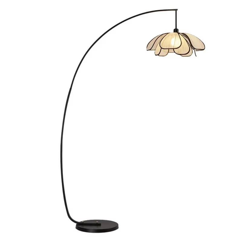 Antike Stehlampe im Wabi-Stil™ | Zeitlose Eleganz mit Seele
