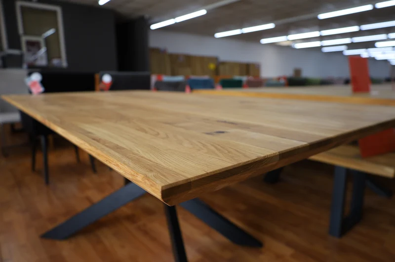 Esstisch Tisch + Massivholz Eiche + Stern Gestell 160x100cm