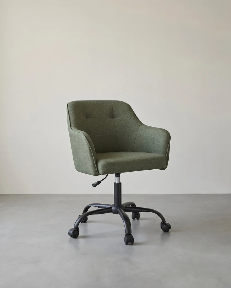 Bürostuhl mit Armlehnen – höhenverstellbar – bequeme Polsterung – 64 cm breit