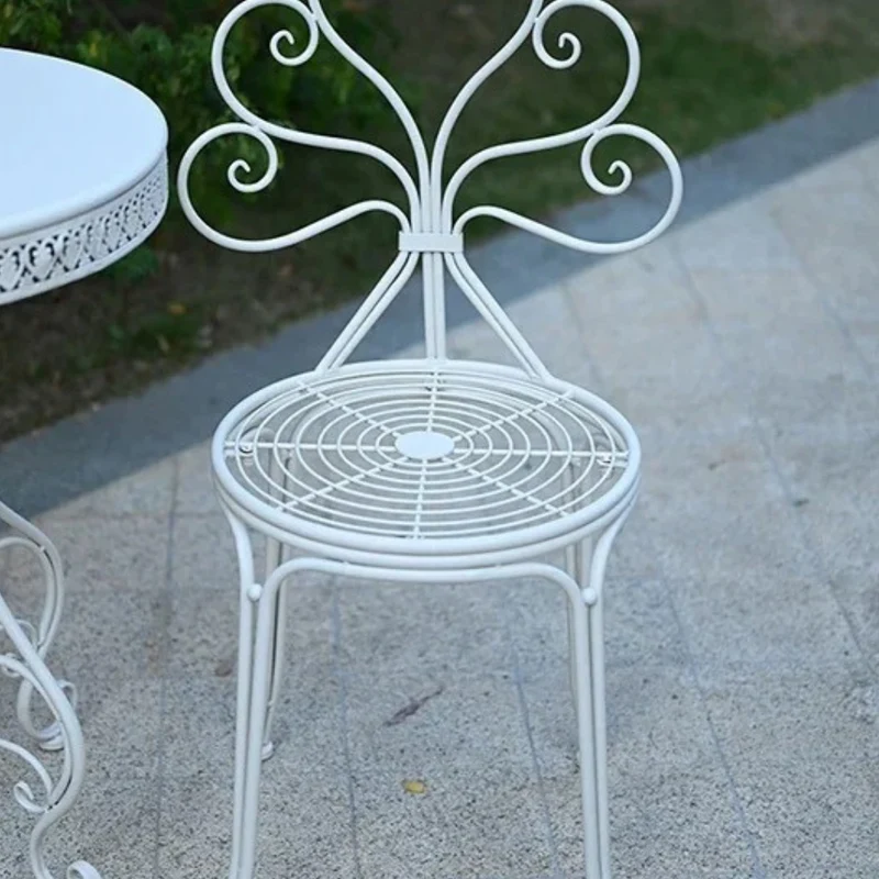 Europäischer Gartentisch aus Eisen™ | Zeitlose Eleganz für draußen