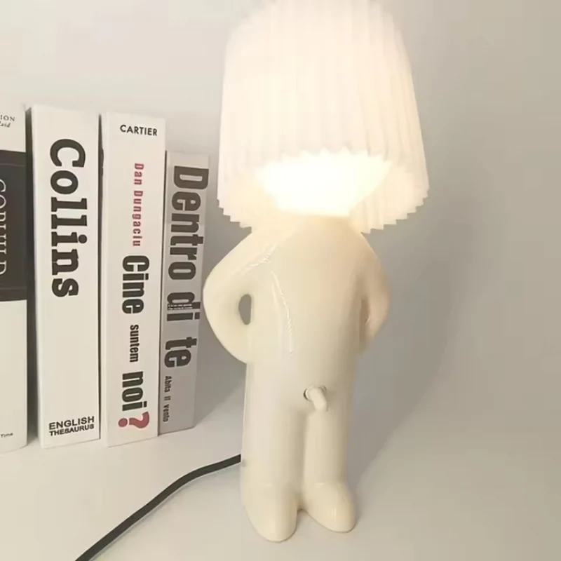 Naughty Boy Tischlampe™ | Zauberhaftes LED-Lichtkunstwerk