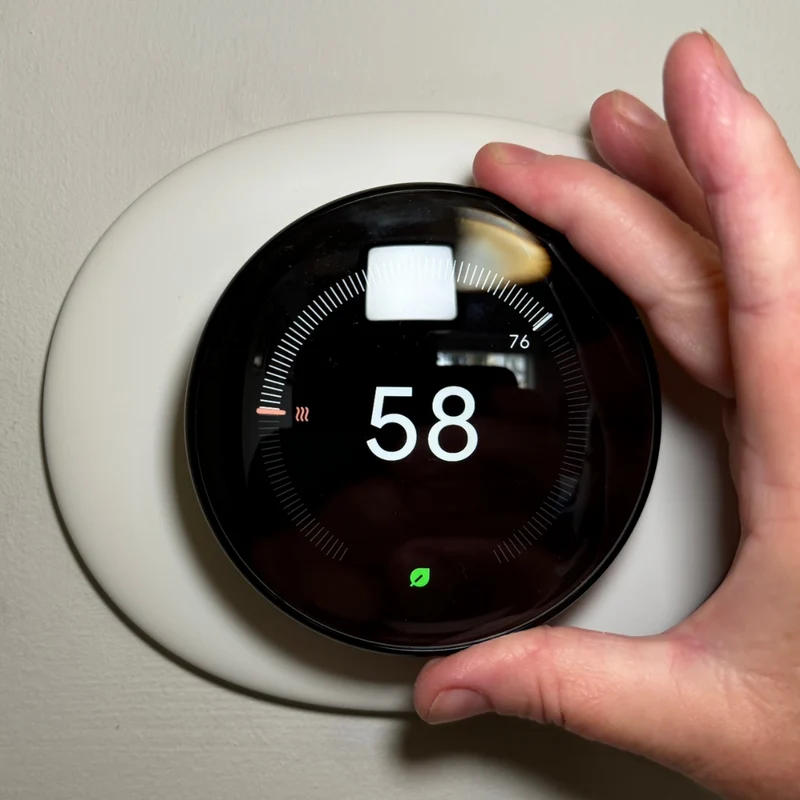 Nest Thermostat-Bedienfeld der 4 Generation™ | Energie sparen mit Stil