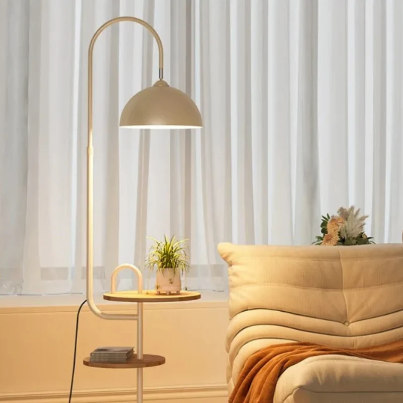 Kreative Design-LED-Stehlampen™ | Elegante Lichtquelle mit Stauraum