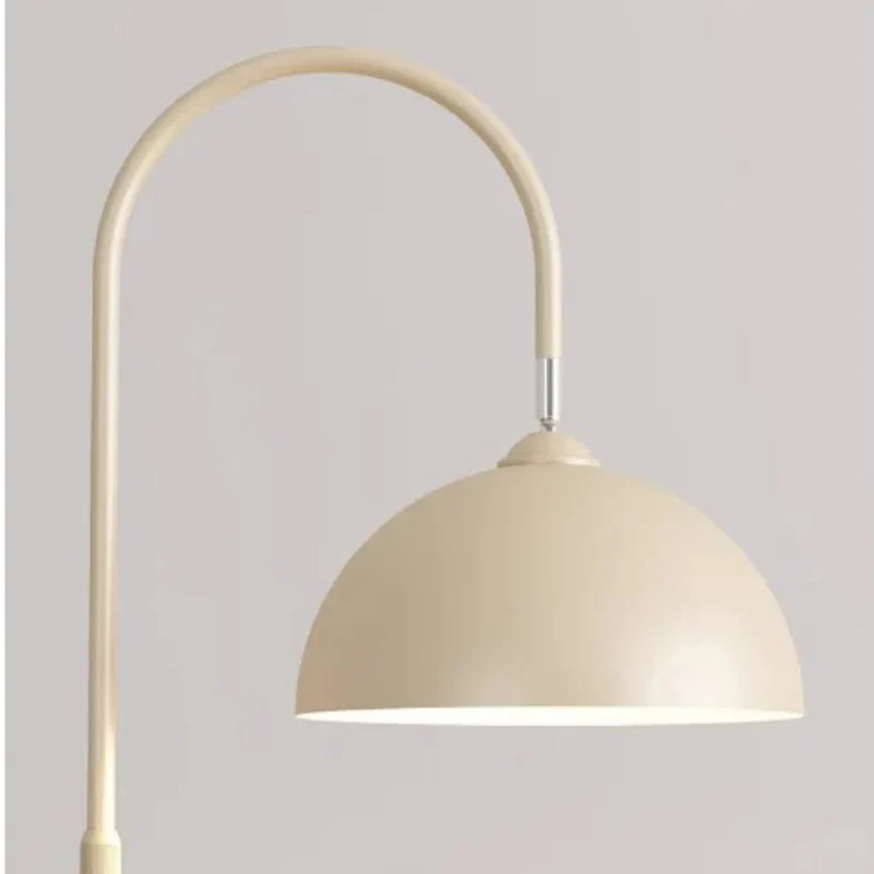 Kreative Design-LED-Stehlampen™ | Elegante Lichtquelle mit Stauraum