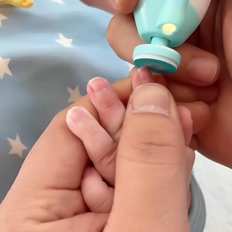 Elektrische Nagelknipser für Neugeborene™ | Die sanfte Lösung für zarte Nägel