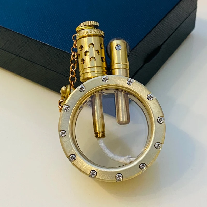Lager Kerosinfeuerzeug™ |Eleganz, Nostalgie und Zuverlässigkeit vereint.