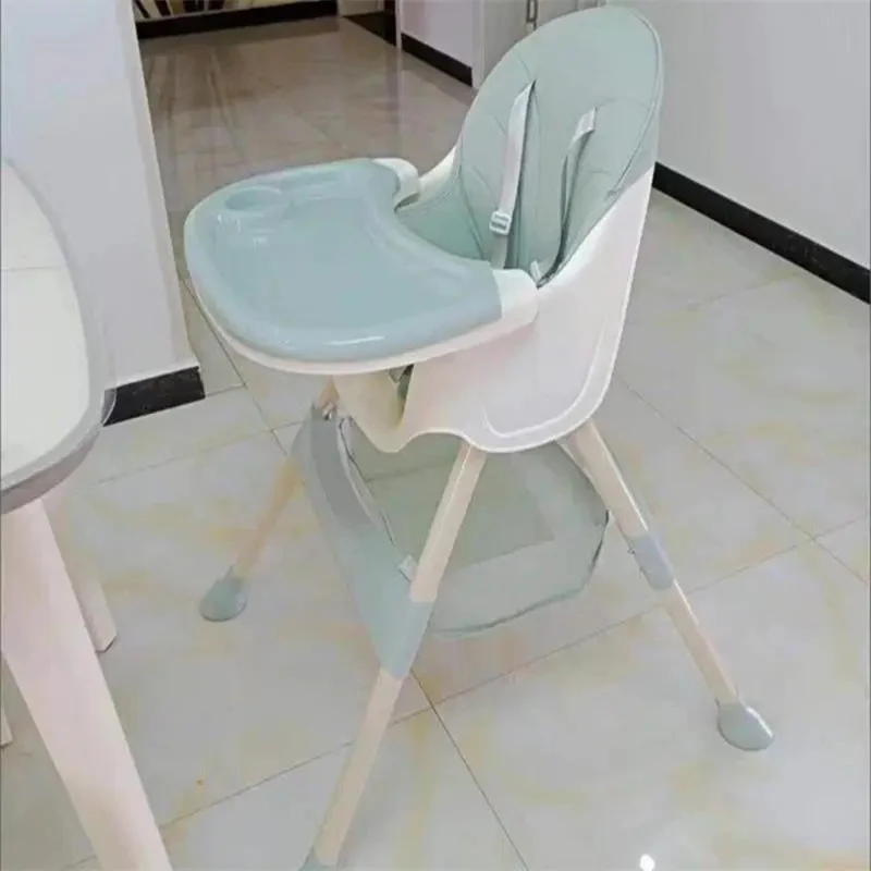 Baby-Essen™ | Flexibler, wachsender Baby-Ess- und Spielstuhl