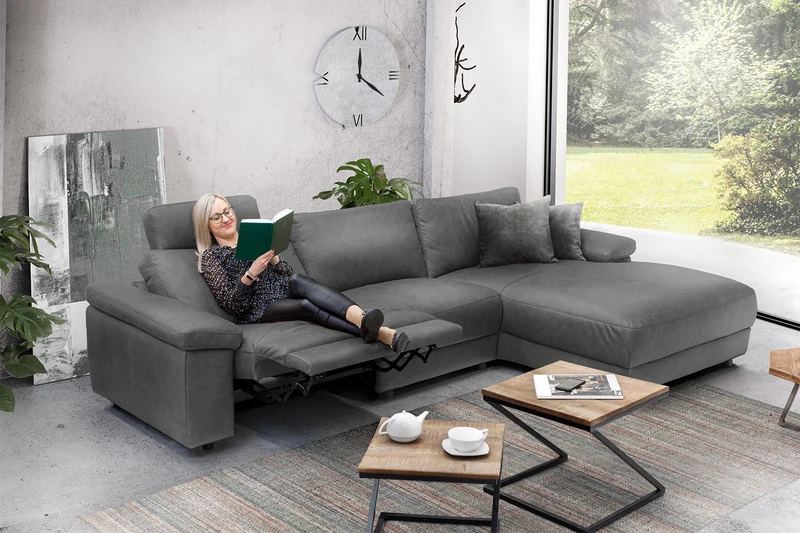 KAWOLA Sofa LOLA Ecksofa Stoff grau mit motorischer Relaxfunktion