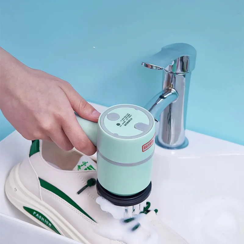 Sauberer, multifunktional™ | Der perfekte Schuhreiniger für alle