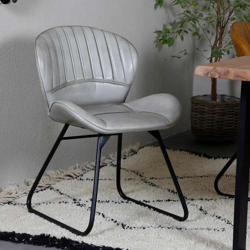 Lederstuhl Light Grau