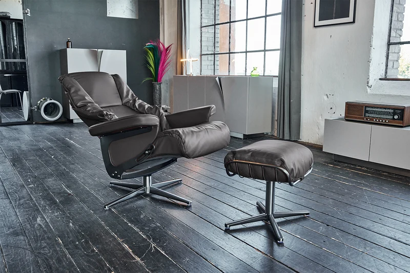 KAWOLA Sessel MODO Relaxsessel drehbar Leder dunkelgrau mit Hocker