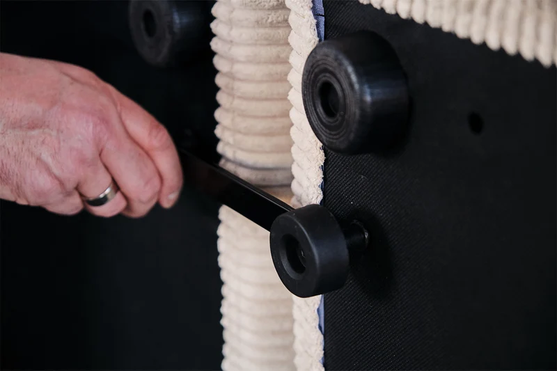 KAWOLA Hocker WIOLO SOFT Polsterhocker mit Rückenkissen Cord cremeweiß