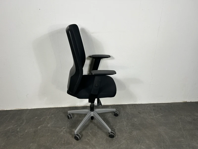 Interstuhl 1S01 Bürodrehstuhl Schwarz