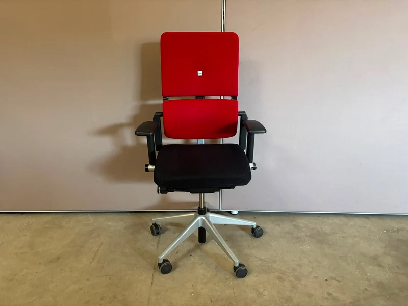 Steelcase Please V2 Bürodrehstuhl Rot / Schwarz