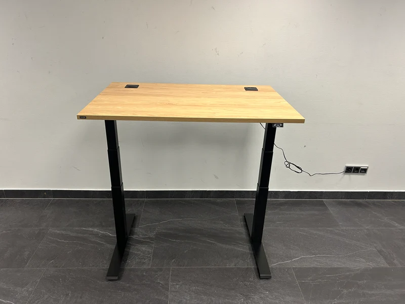 NowyStyl Elektrisch höhenverstellbarer Tisch Eiche