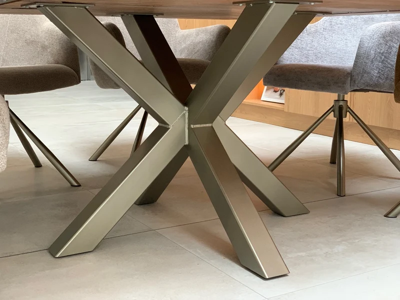 Quadratischer Esstisch Massivholz Eiche Altholz Calli