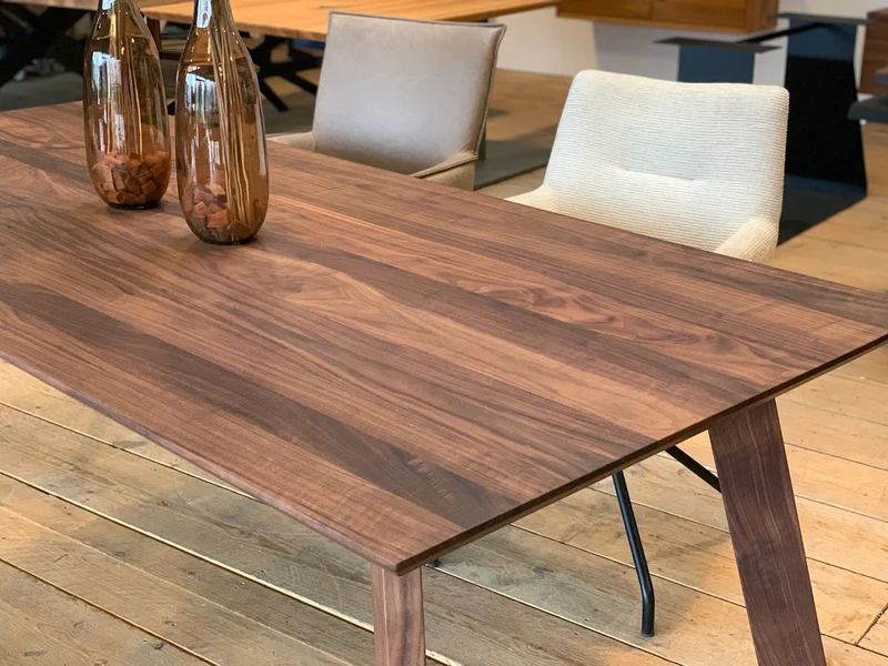 Holz Esstisch Nussbaum Stina