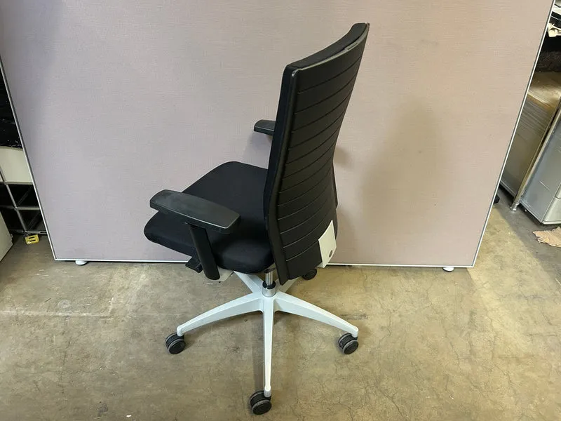 Steelcase / Werndl Bürodrehstuhl Schwarz