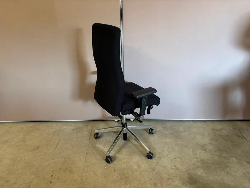 Dauphin Alpha Bürodrehstuhl Schwarz Stoff