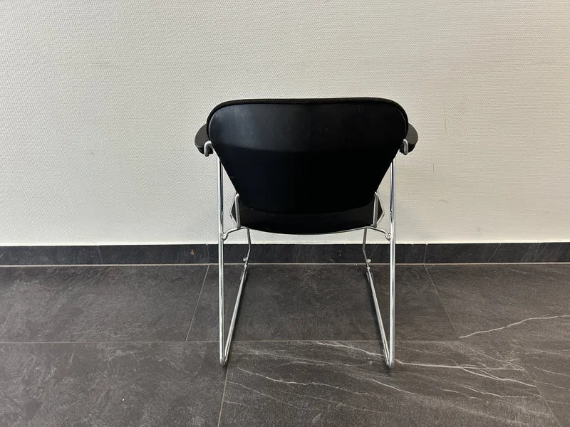 Konferenzstuhl Freischwinger Schwarz