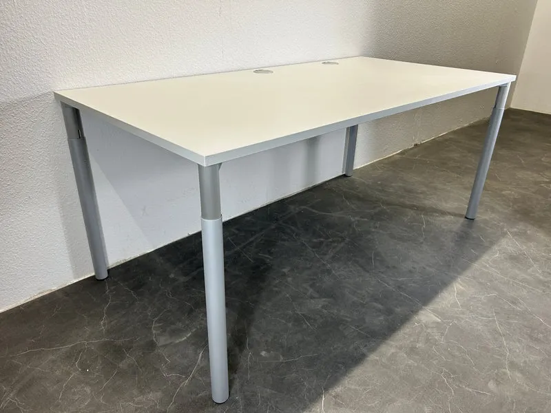 Manuell höhenverstellbarer Schreibtisch Weiß