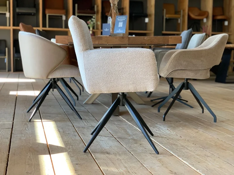 Stuhl aus Stoff zum drehen S159T